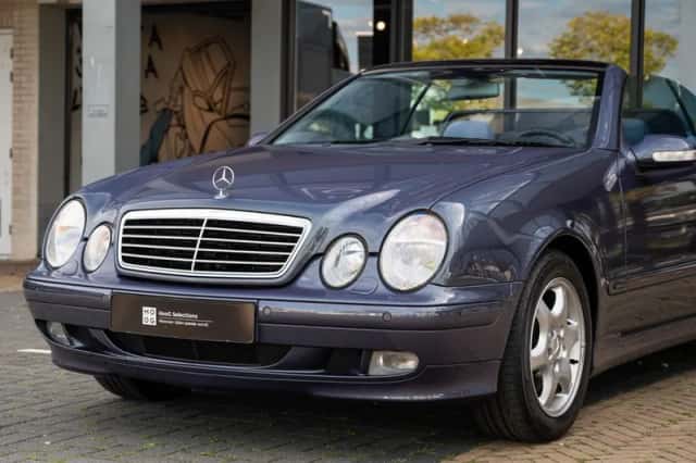 Mercedes-Benz CLK-Klasse (2000) thumbnail 3