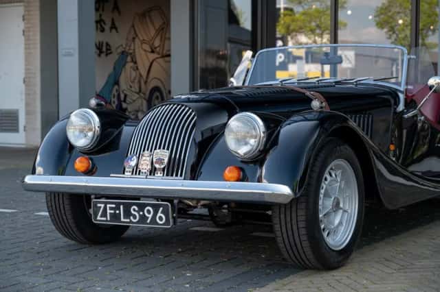 Morgan Plus (1992) thumbnail 6