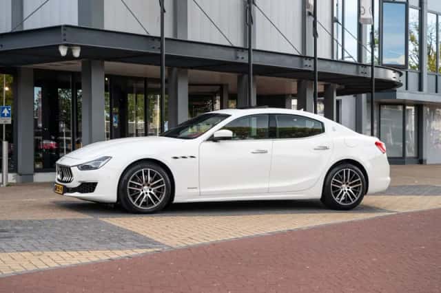 Maserati Ghibli (2019) thumbnail 2