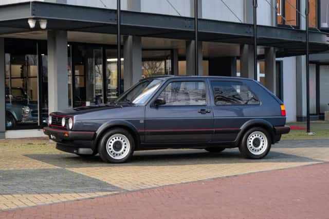 Volkswagen Golf (1989) thumbnail 1