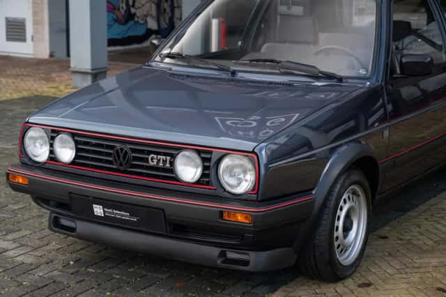 Volkswagen Golf (1989) thumbnail 3