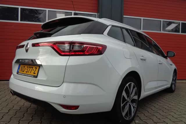 Renault Mégane (2017) thumbnail 5