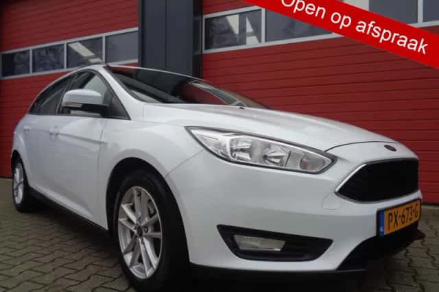 Ford Focus (2018) thumbnail 1