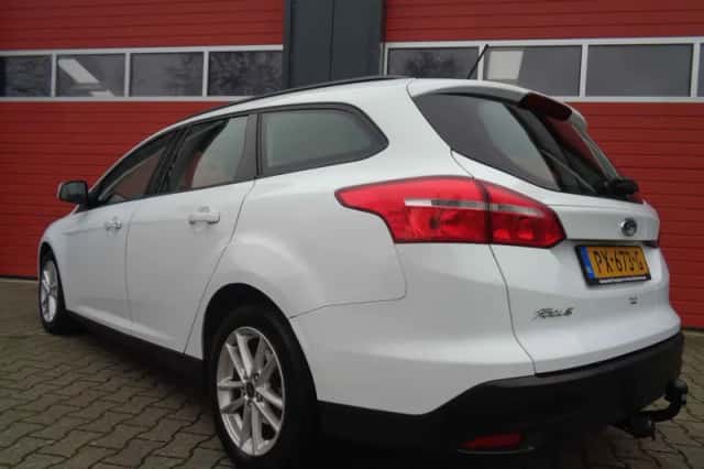 Ford Focus (2018) thumbnail 5