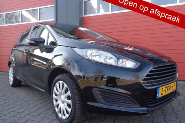 Ford Fiesta (2014) thumbnail 1