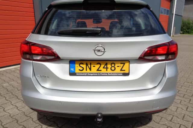 Opel Astra (2018) thumbnail 6