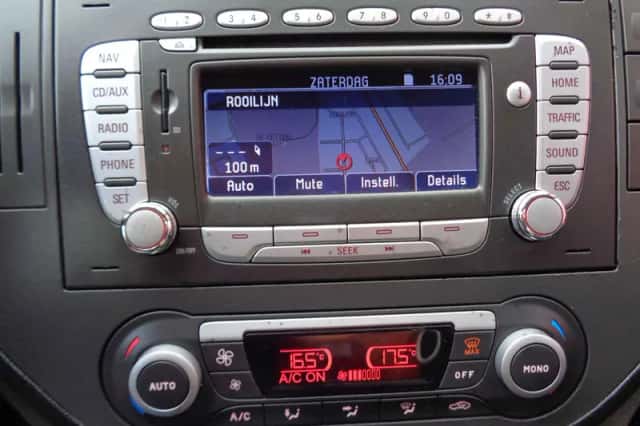 Ford C-Max (2008) thumbnail 3