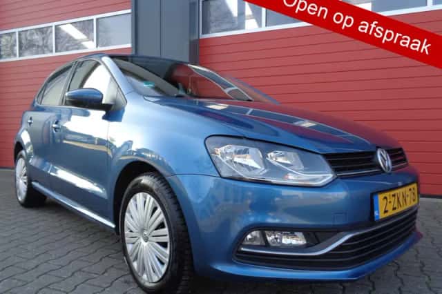 Volkswagen Polo (2015) thumbnail 1