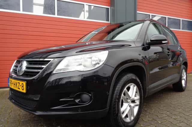 Volkswagen Tiguan (2009) thumbnail 4