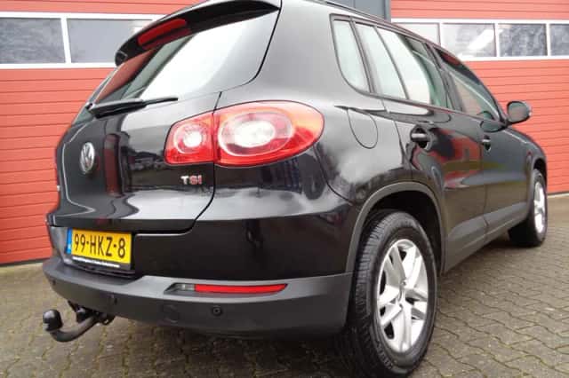 Volkswagen Tiguan (2009) thumbnail 6