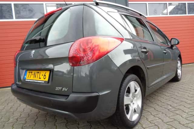 Peugeot 207 (2010) thumbnail 5