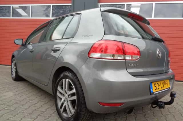 Volkswagen Golf (2010) thumbnail 6