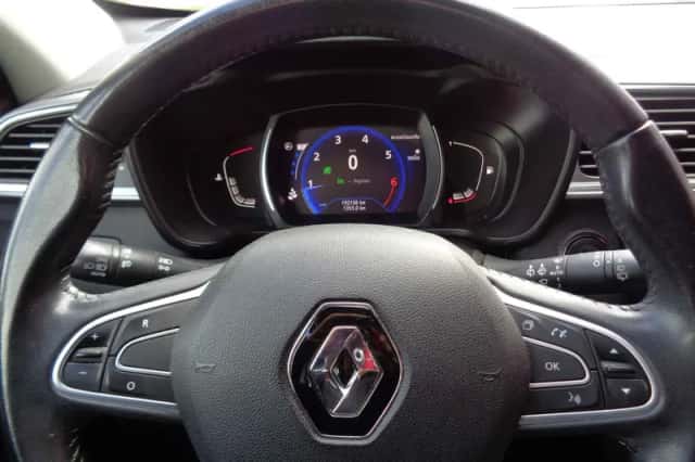 Renault Kadjar (2016) thumbnail 3