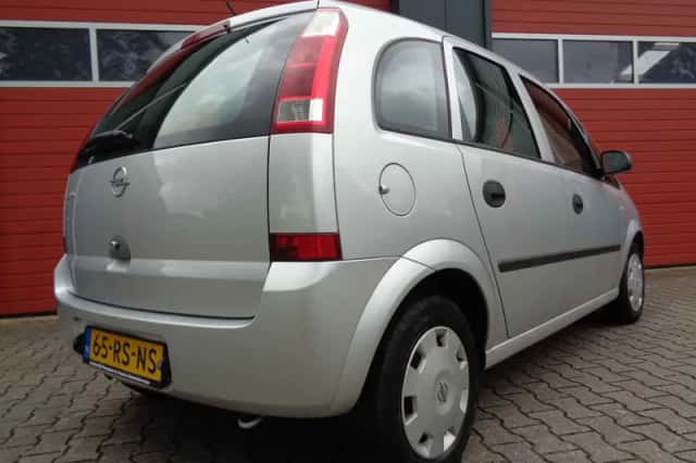 Opel Meriva (2005) thumbnail 2