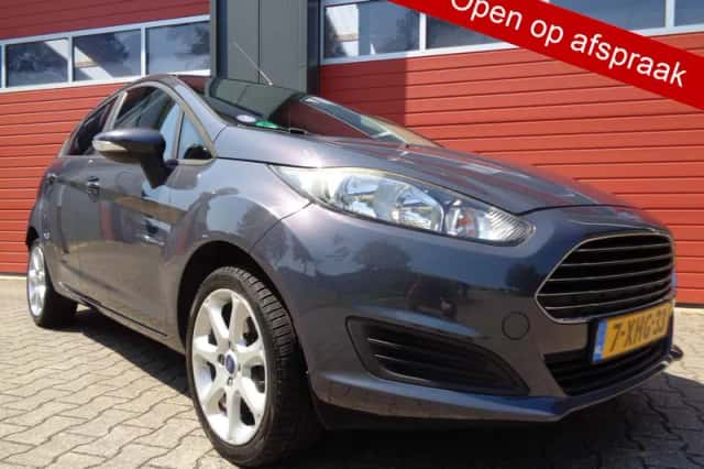 Ford Fiesta (2014) thumbnail 1