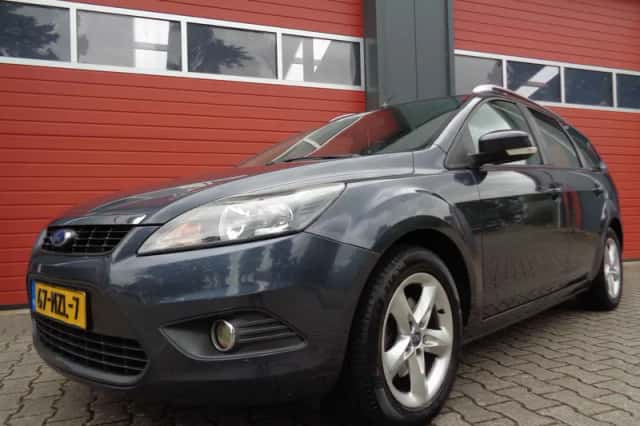 Ford Focus (2010) thumbnail 4