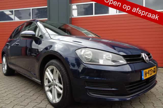 Volkswagen Golf (2013) thumbnail 1