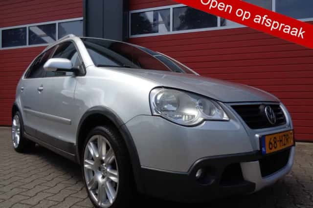 Volkswagen Polo (2009) thumbnail 1