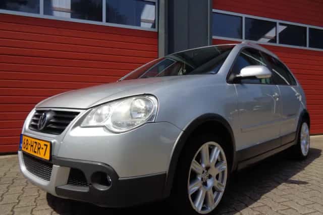 Volkswagen Polo (2009) thumbnail 6