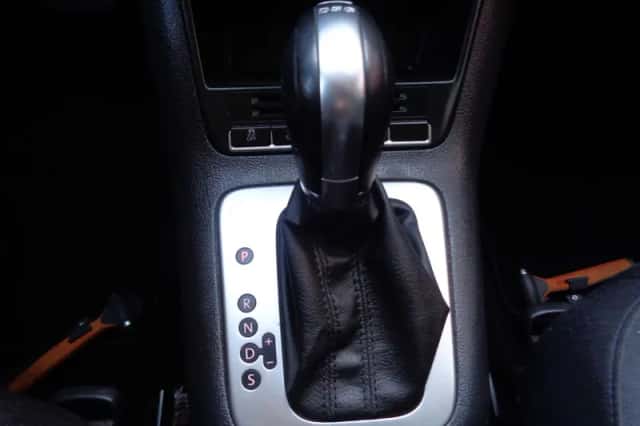 Volkswagen Tiguan (2015) thumbnail 3