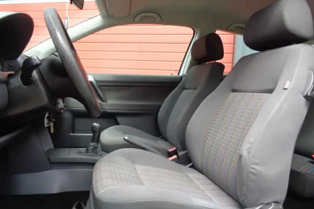 Volkswagen Polo (2007) thumbnail 2
