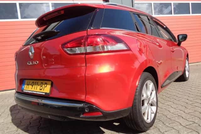 Renault Clio (2020) thumbnail 2