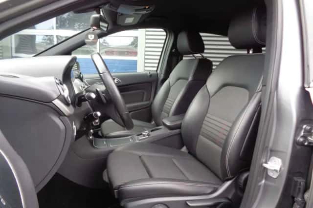 Mercedes-Benz B-Klasse (2016) thumbnail 2
