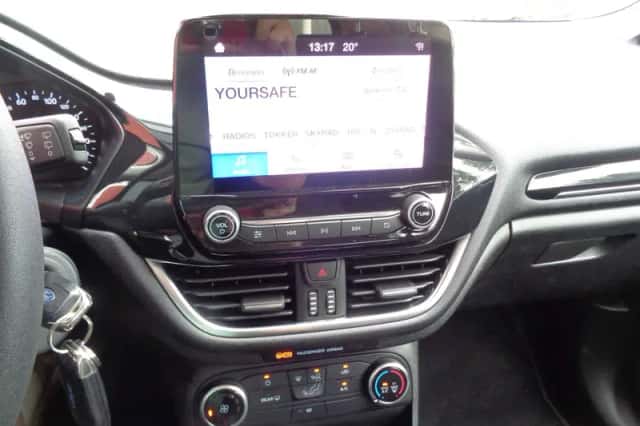 Ford Fiesta (2019) thumbnail 3