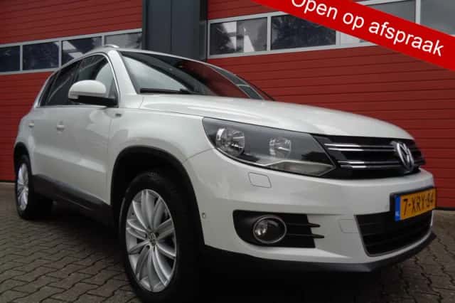 Volkswagen Tiguan (2013) thumbnail 1