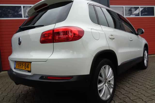 Volkswagen Tiguan (2013) thumbnail 5