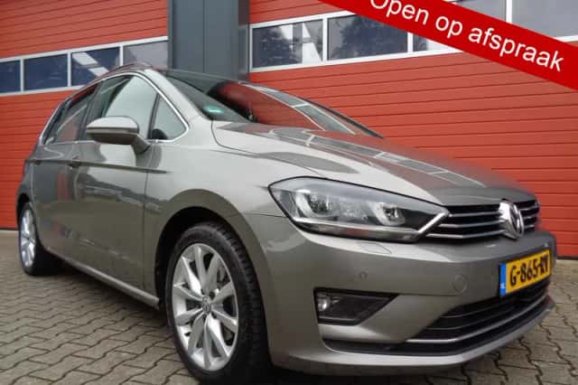 Volkswagen Golf Sportsvan (2015) thumbnail 1