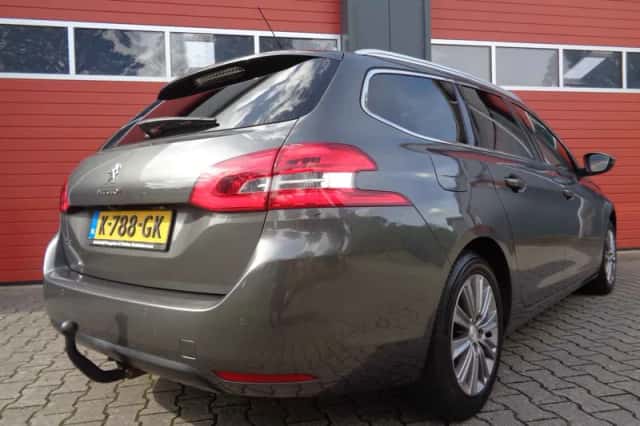 Peugeot 308 (2021) thumbnail 2