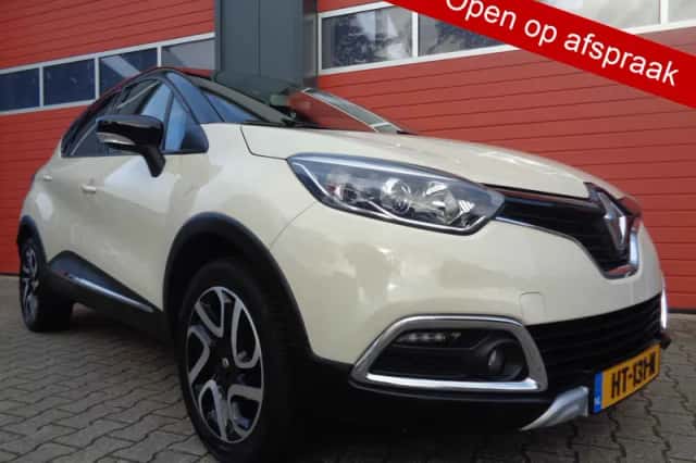 Renault Captur (2016) thumbnail 1
