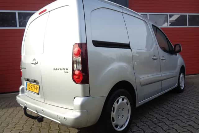 Peugeot Partner (2013) thumbnail 6