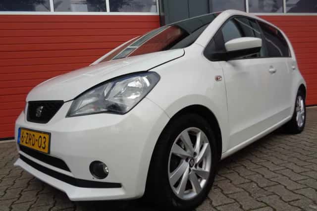 SEAT Mii (2015) thumbnail 4
