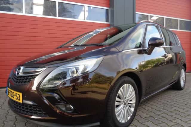 Opel Zafira (2014) thumbnail 4
