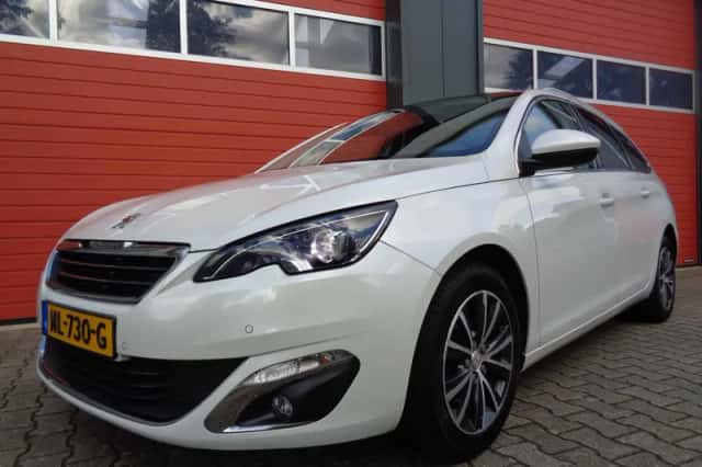 Peugeot 308 (2017) thumbnail 4