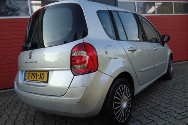 Renault Grand Modus (2009) thumbnail 5