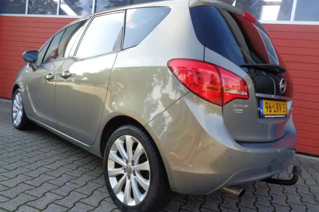 Opel Meriva (2010) thumbnail 5