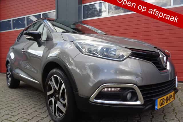 Renault Captur (2015) thumbnail 1