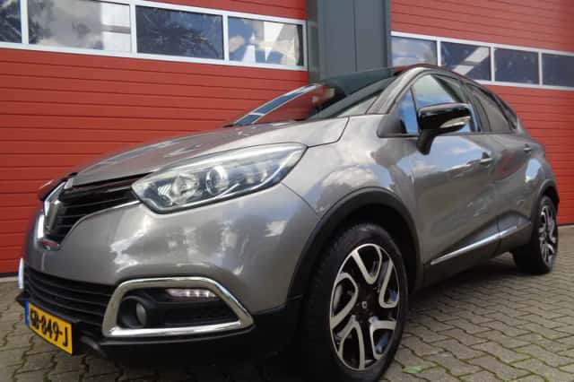 Renault Captur (2015) thumbnail 4