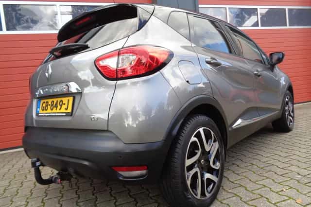 Renault Captur (2015) thumbnail 5