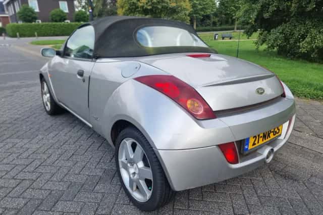 Ford Streetka (2004) thumbnail 4