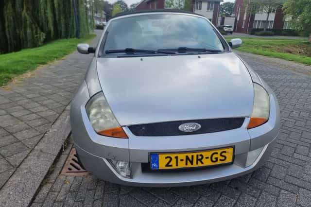 Ford Streetka (2004) thumbnail 5