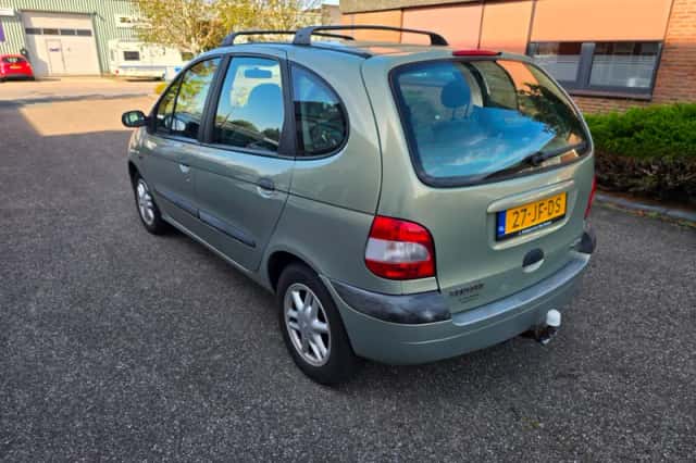 Renault Scénic (2002) thumbnail 6