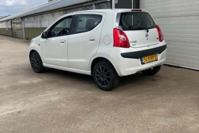 Nissan Pixo (2010) thumbnail 2