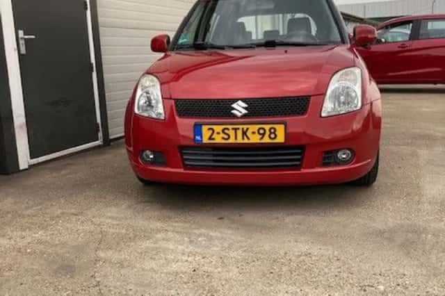 Suzuki Swift (2007) thumbnail 1