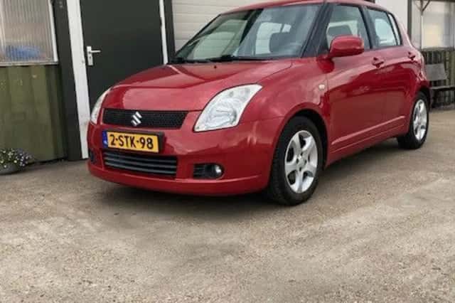 Suzuki Swift (2007) thumbnail 2