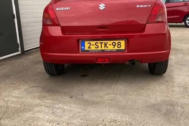 Suzuki Swift (2007) thumbnail 5