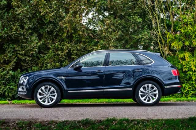 Bentley Bentayga (2016) thumbnail 4